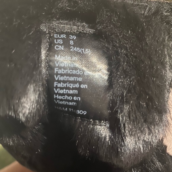 H&M faux fur lined boots - Picture 6 of 6